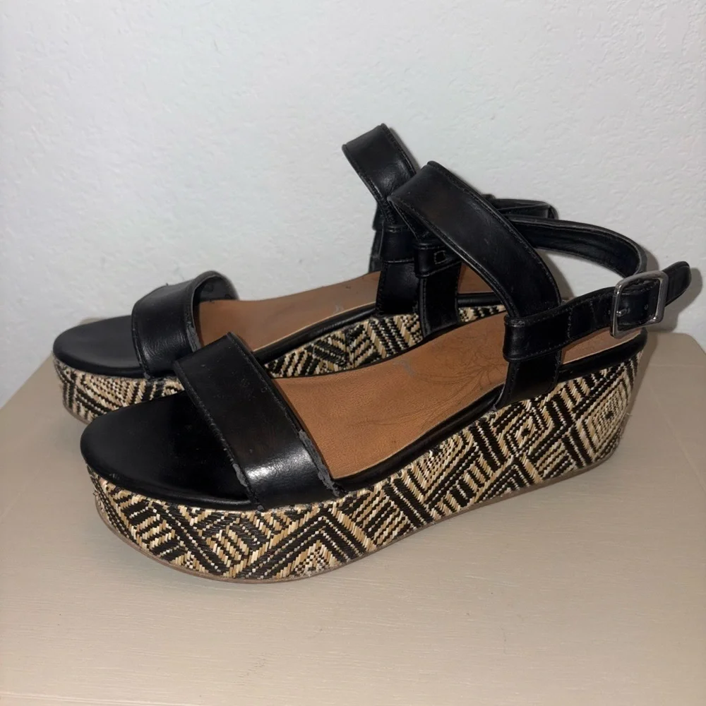 DV Dolce Vita Woven Tribal Raffia Black Platform Wedge Sandal